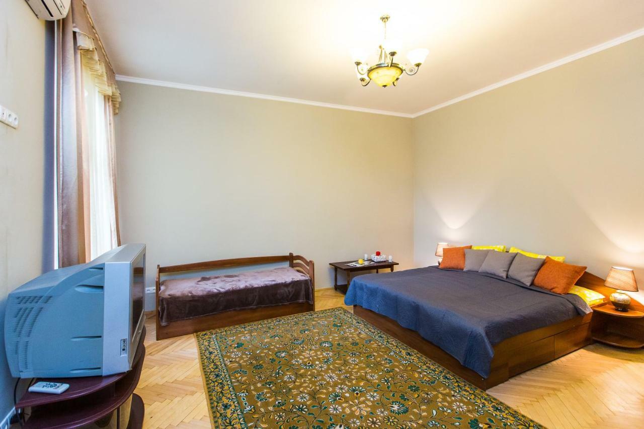 Apartments On Sholom Aleichem Та Ще Варіант Поруч Lviv Eksteriør bilde