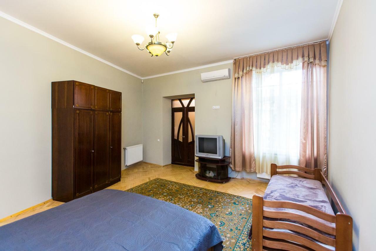 Apartments On Sholom Aleichem Та Ще Варіант Поруч Lviv Eksteriør bilde
