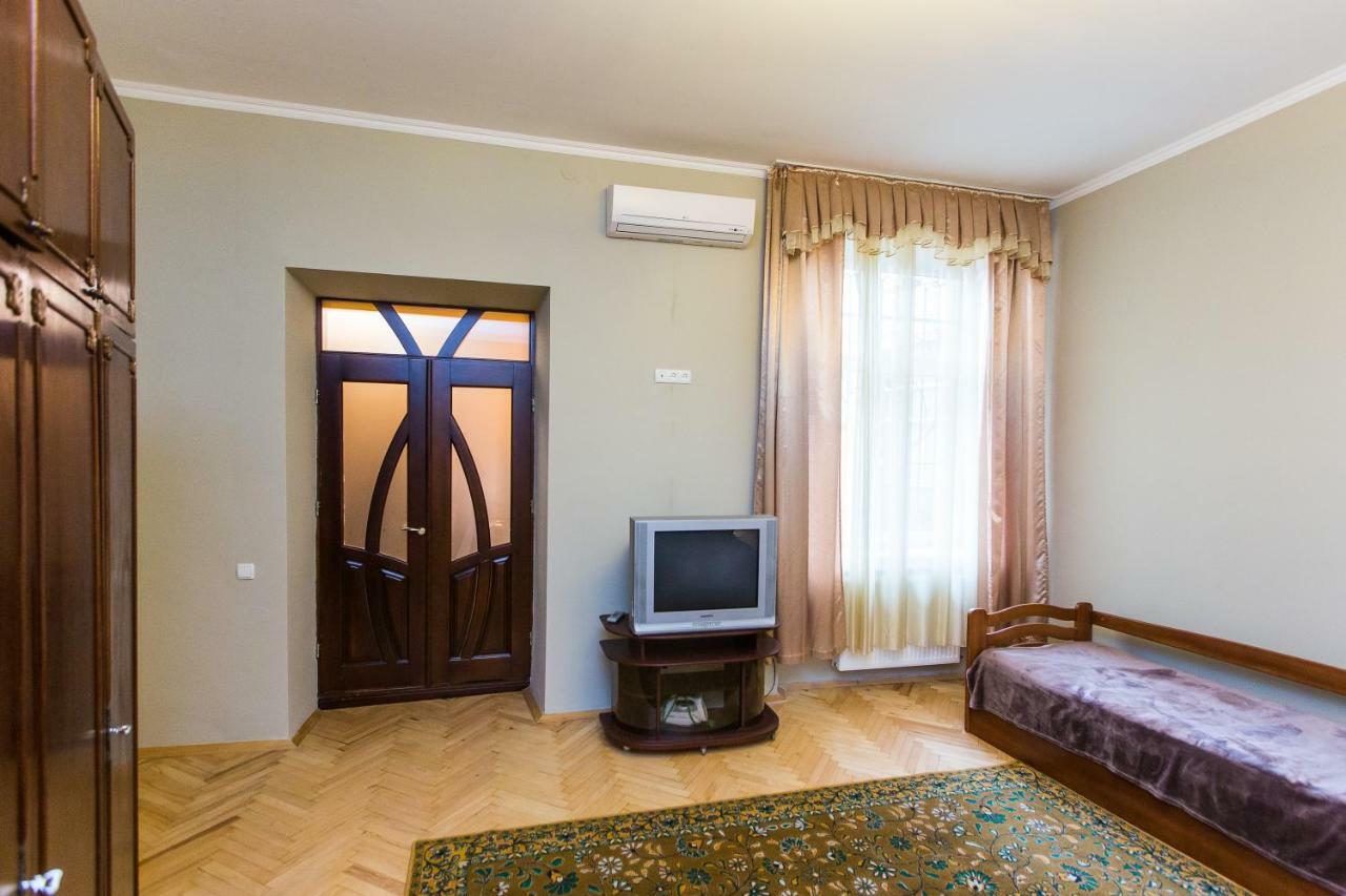 Apartments On Sholom Aleichem Та Ще Варіант Поруч Lviv Eksteriør bilde