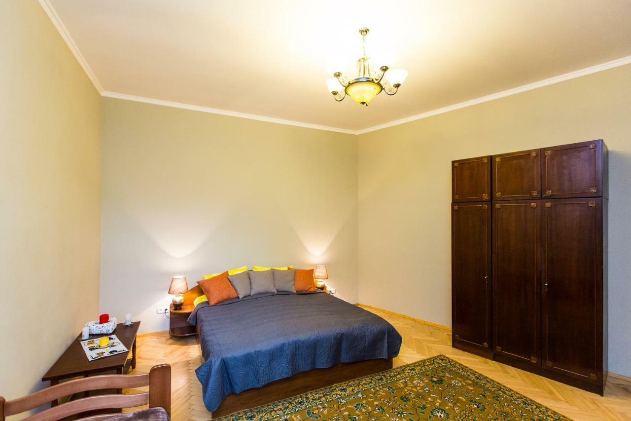 Apartments On Sholom Aleichem Та Ще Варіант Поруч Lviv Eksteriør bilde
